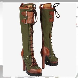 New, Dsquared tall boots! Just stunning! Sold out everywhere !